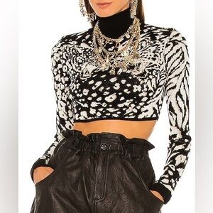 DUNDAS X REVOLVE Kimy Turtleneck in
Monochrome Animal